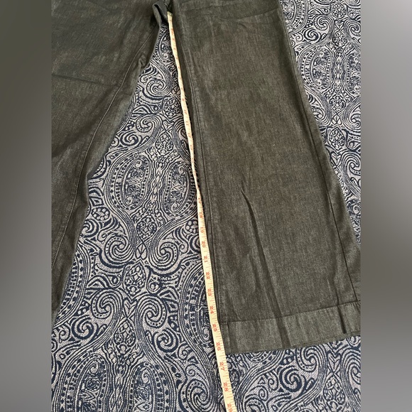 Wide Leg Stretch Pant - Picture 6 of 10